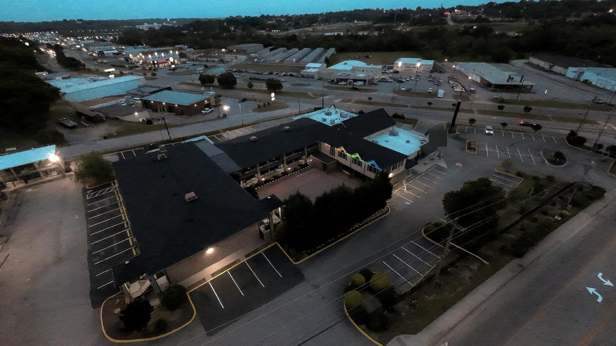 Riverside Inn & Suites By Oyo Danville Ceaser Casino Dış mekan fotoğraf